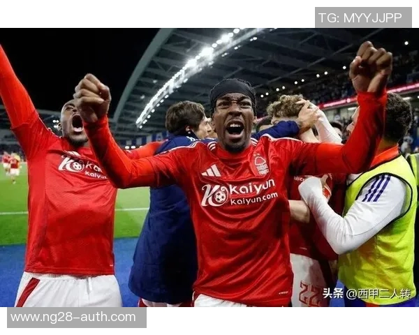 西甲精彩对决那不勒斯大胜曼联4-0逆转瞬间引发全场狂欢