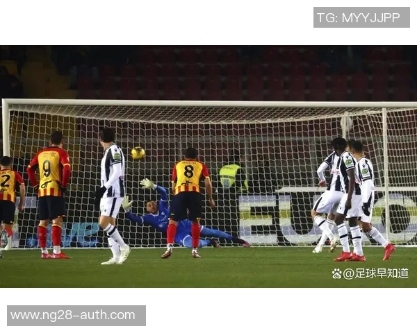 德甲精彩对决国米与里昂战成平局争议判罚引发全场热议