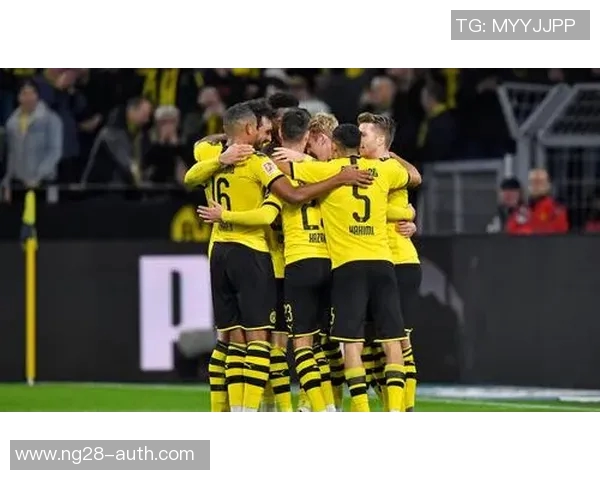 意甲大战：多特蒙德5-1莱比锡争议判罚引发全场热议