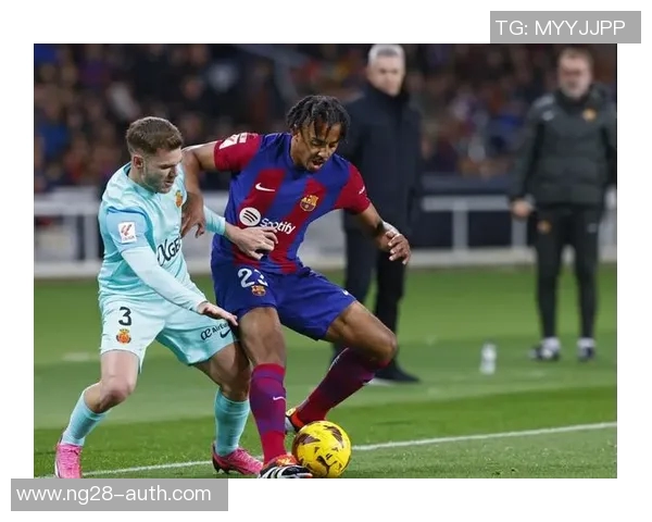 意甲激战曼联6-2巴萨精彩瞬间回顾与十大进球集锦 意甲激战曼联6-2巴萨精彩瞬间回顾与十大进球集锦