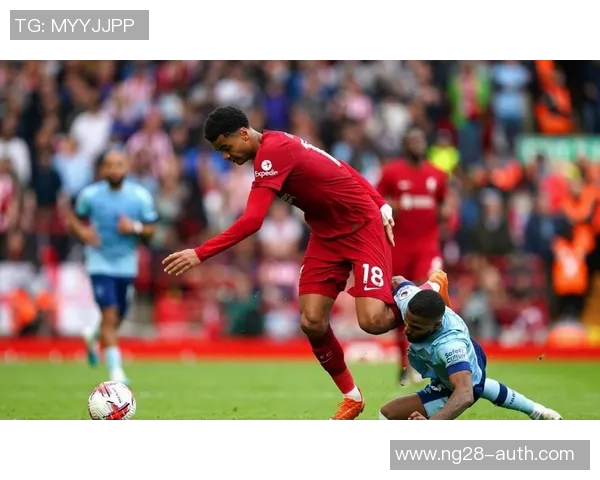 世界杯波尔图逆转利物浦红牌争议引发全场热议战术分析与精彩瞬间回顾